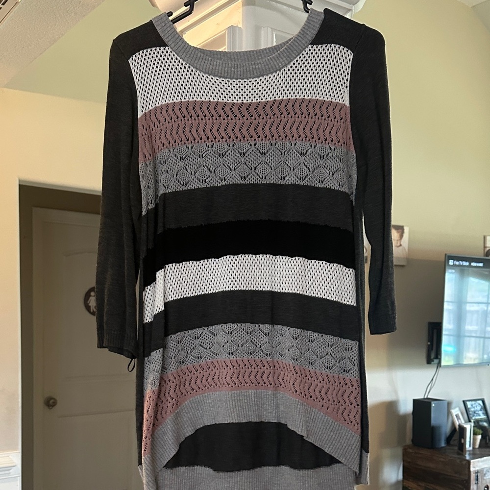 Striped Open-Knit Lightweight Pullover - Black, Gray & Dusty Rose
